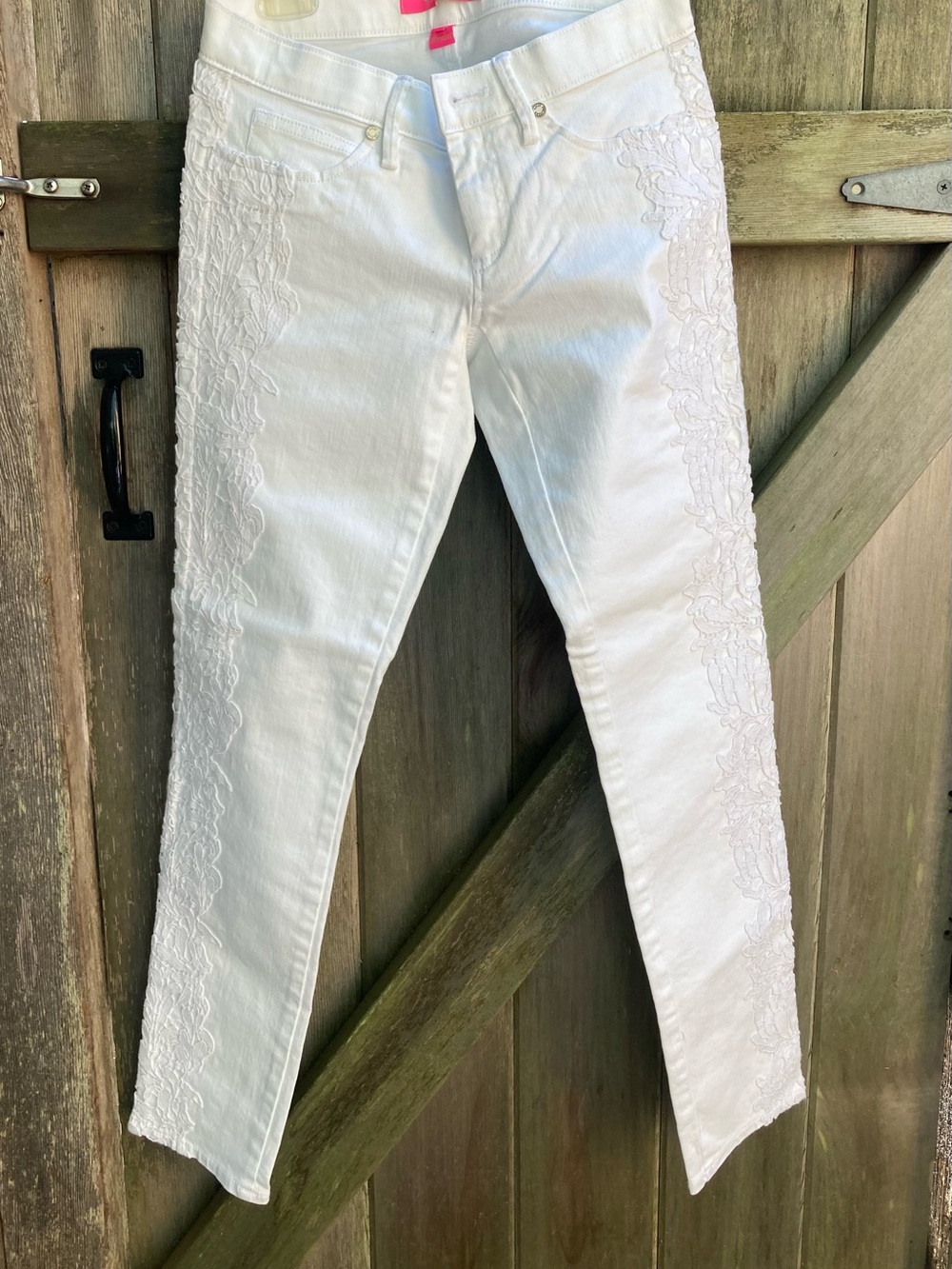 Lilly Pulitzer White Skinny Jeans with Side Embroidery